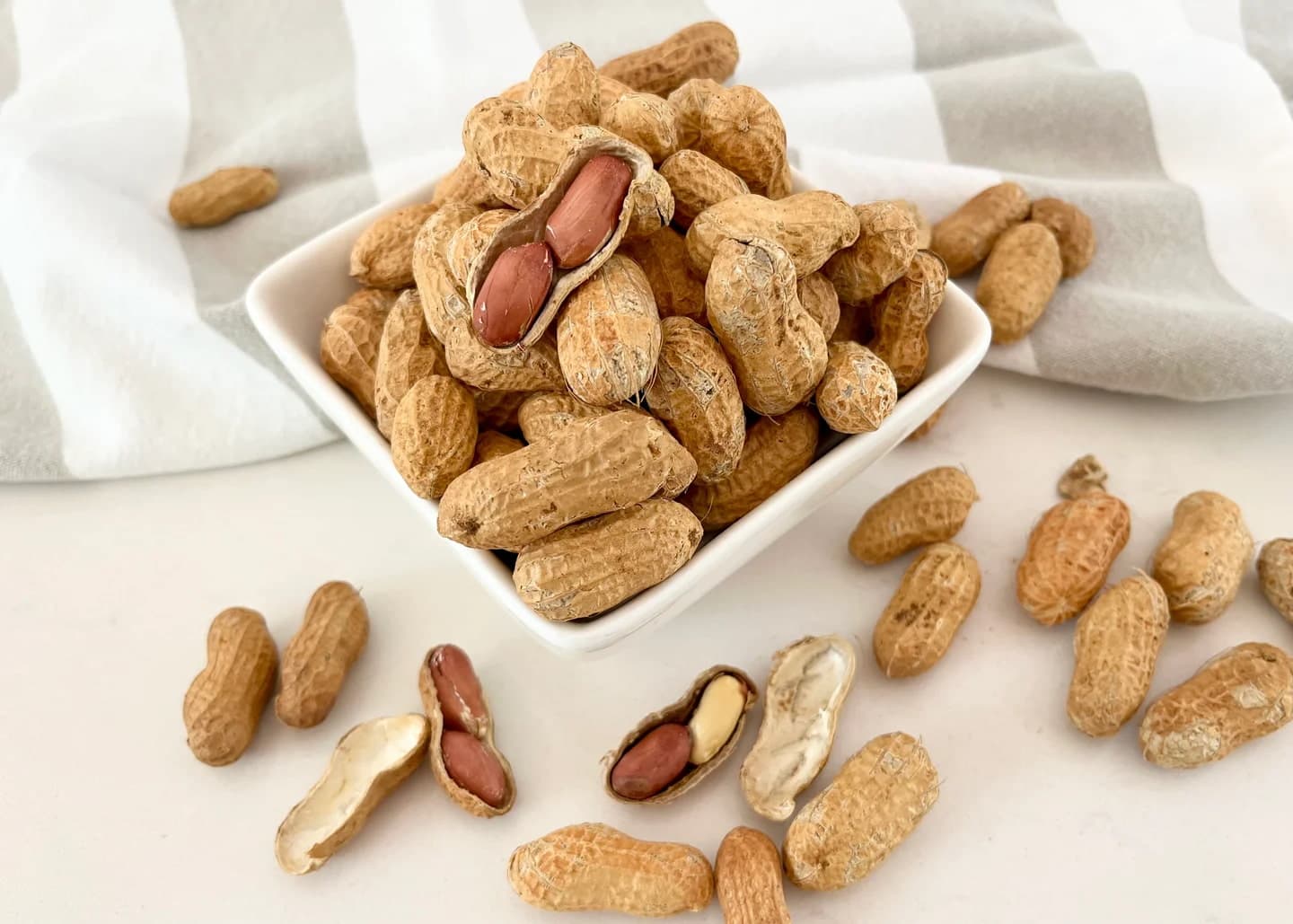 Raw peanuts in shell and roasted peanuts